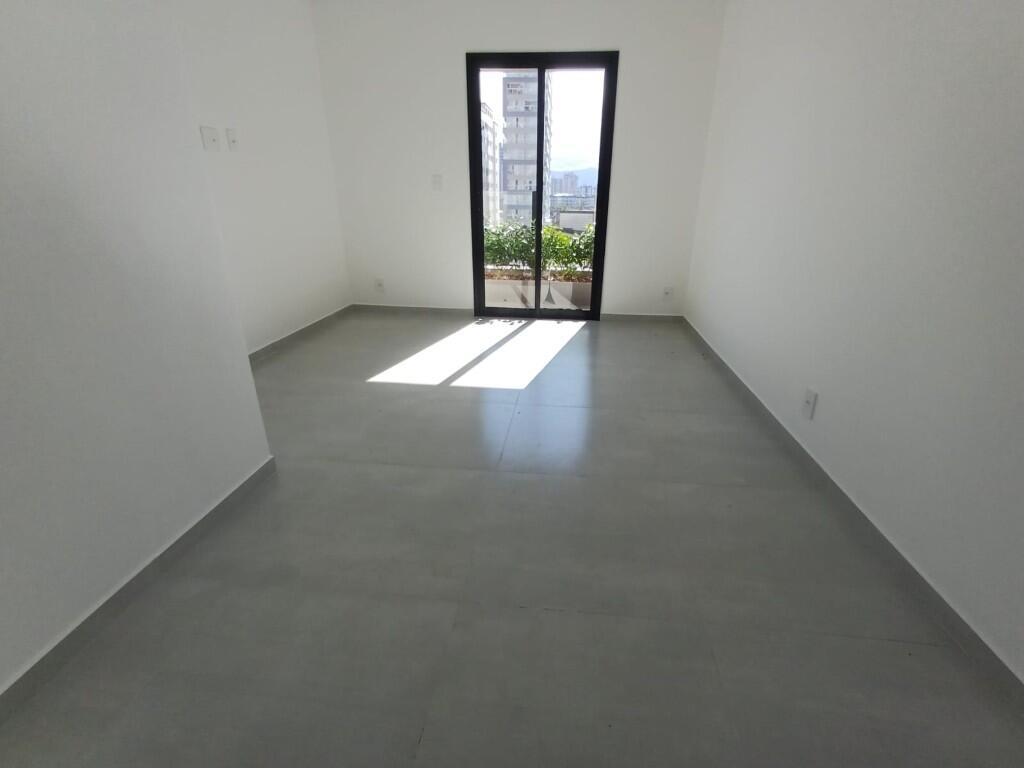 Apartamento com 2 quartos e 76 m² em Vila Guilhermina, Praia Grande