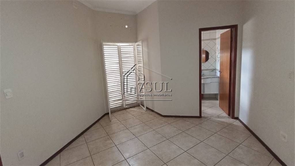 Casa, 3 quartos, 239 m² - Foto 13