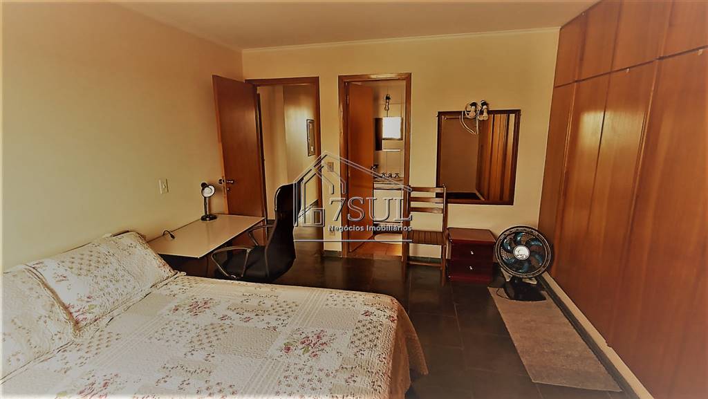 Apartamento, 3 quartos, 137 m² - Foto 1
