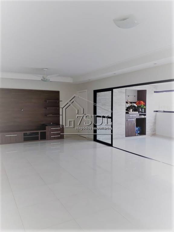 Apartamento, 3 quartos, 157 m² - Foto 2