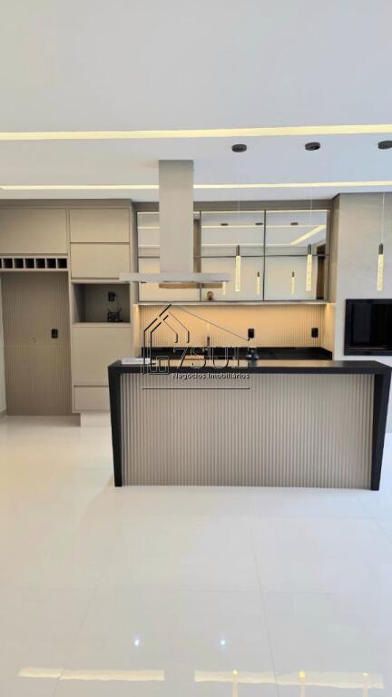 Casa, 3 quartos, 214 m² - Foto 9