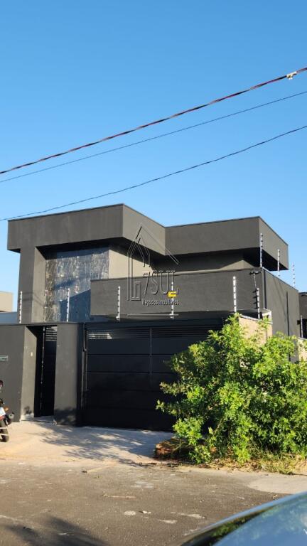 Casa, 3 quartos, 105 m² - Foto 2