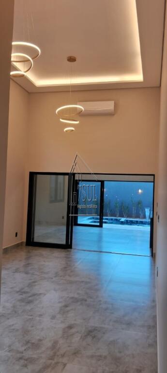 Casa, 3 quartos, 210 m² - Foto 4