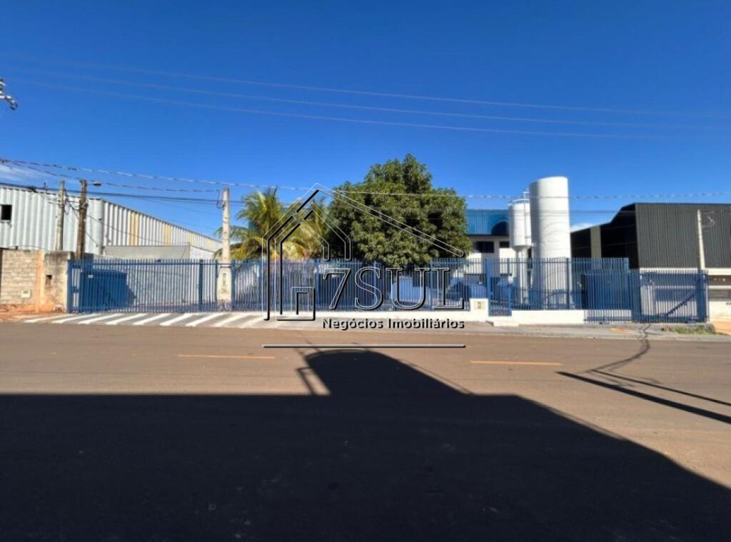 Prédio Inteiro, 1000 m² - Foto 1