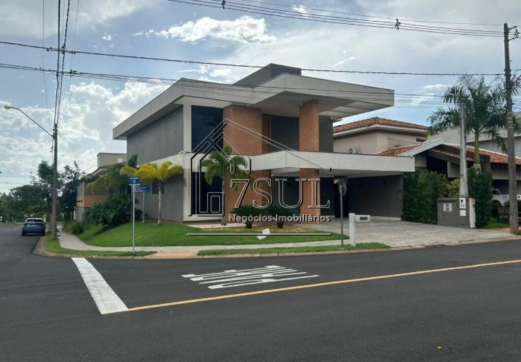 Casa, 4 quartos, 245 m² - Foto 1