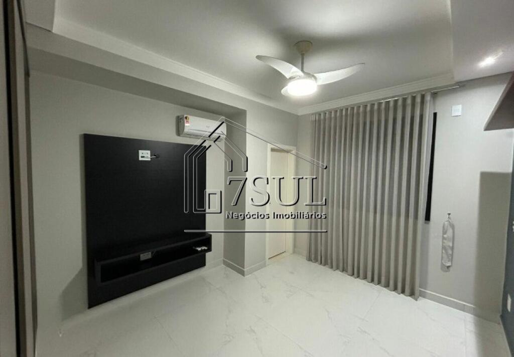 Casa, 4 quartos, 245 m² - Foto 9