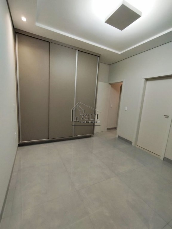 Casa, 3 quartos, 225 m² - Foto 11