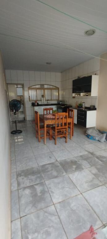 Casa, 3 quartos, 245 m² - Foto 4