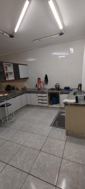 Casa, 3 quartos, 245 m² - Foto 17