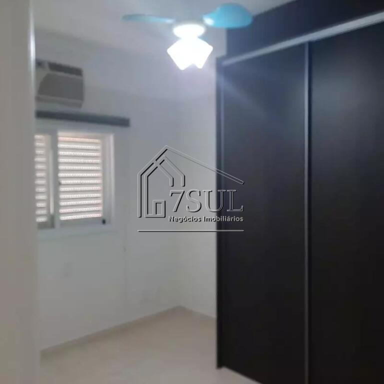 Casa, 4 quartos, 240 m² - Foto 19