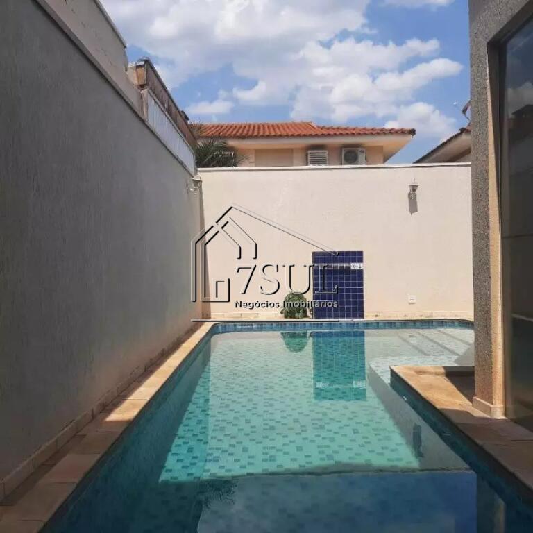 Casa, 4 quartos, 240 m² - Foto 4