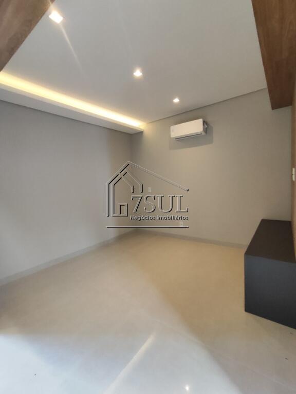 Casa, 3 quartos, 228 m² - Foto 7