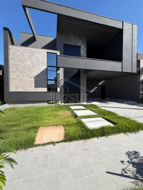 Casa, 3 quartos, 228 m² - Foto 2
