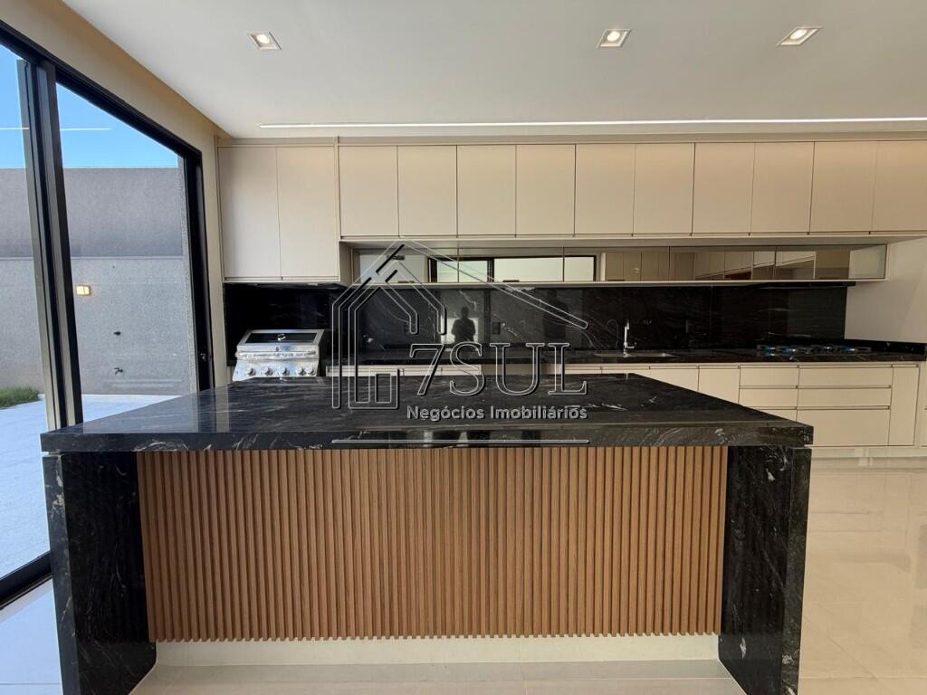 Casa, 3 quartos, 228 m² - Foto 24