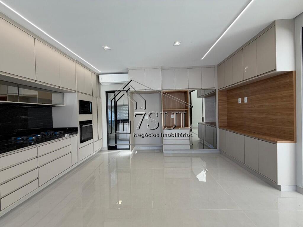 Casa, 3 quartos, 228 m² - Foto 26