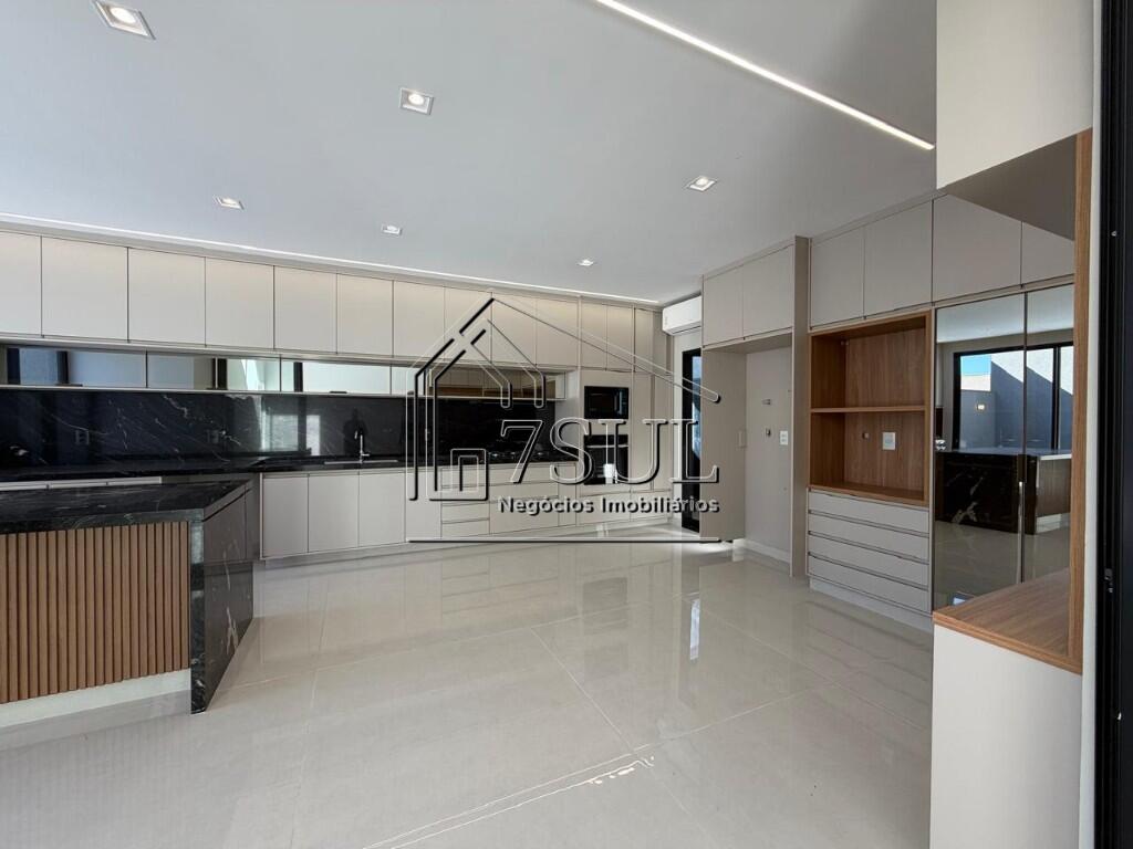 Casa, 3 quartos, 228 m² - Foto 29