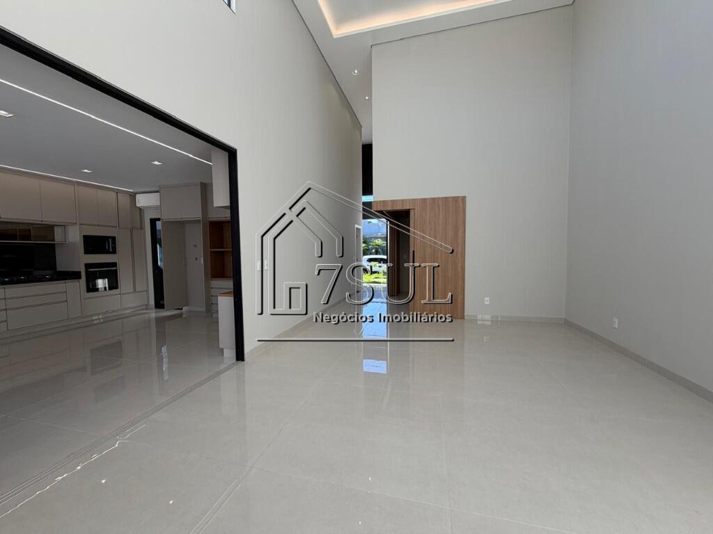 Casa, 3 quartos, 228 m² - Foto 35