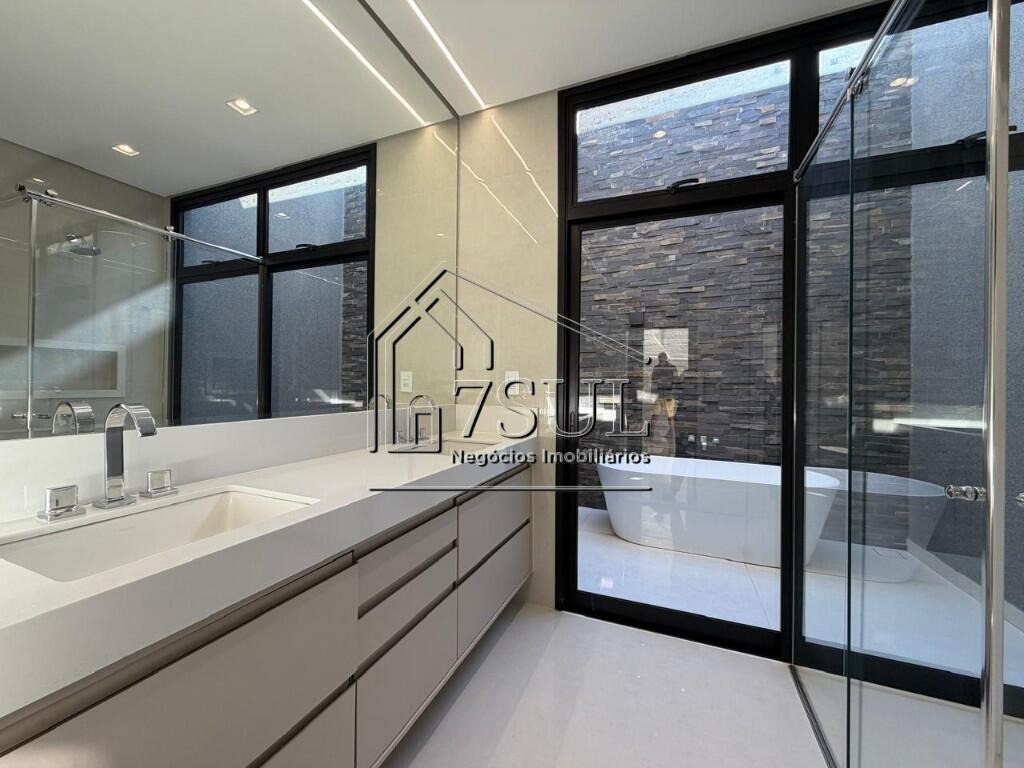 Casa, 3 quartos, 228 m² - Foto 49