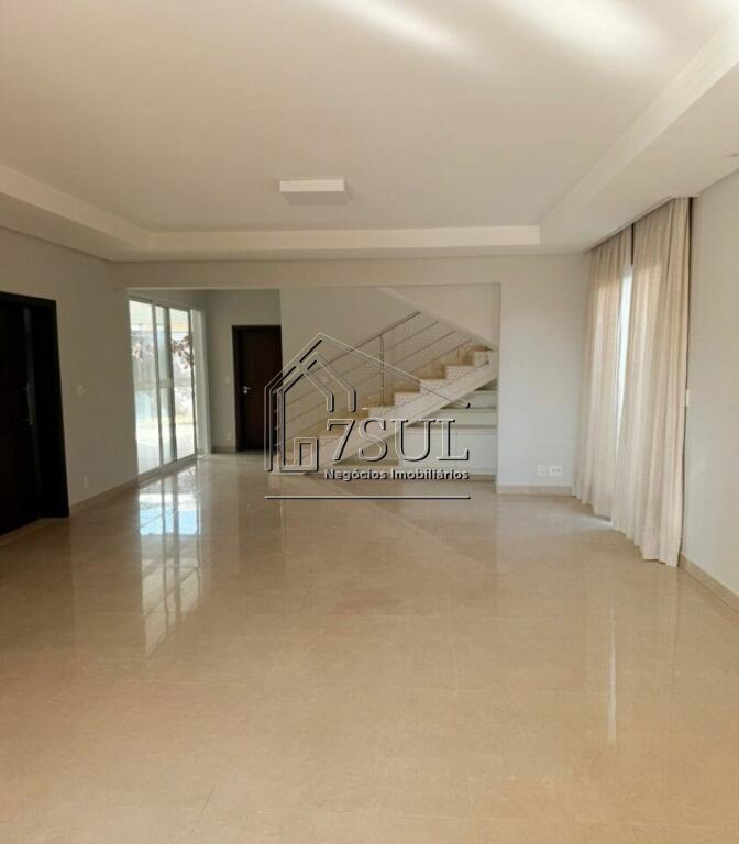 Casa, 3 quartos, 249 m² - Foto 3