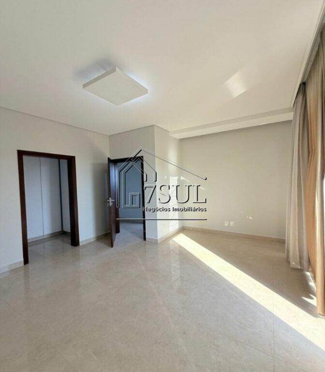 Casa, 3 quartos, 249 m² - Foto 8