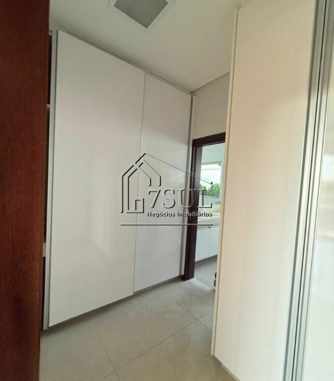 Casa, 3 quartos, 249 m² - Foto 10