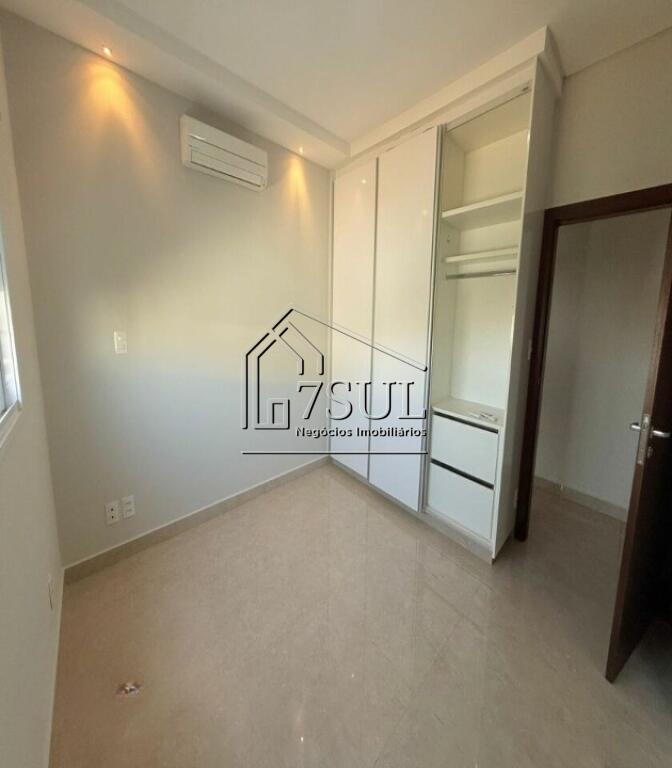 Casa, 3 quartos, 249 m² - Foto 14