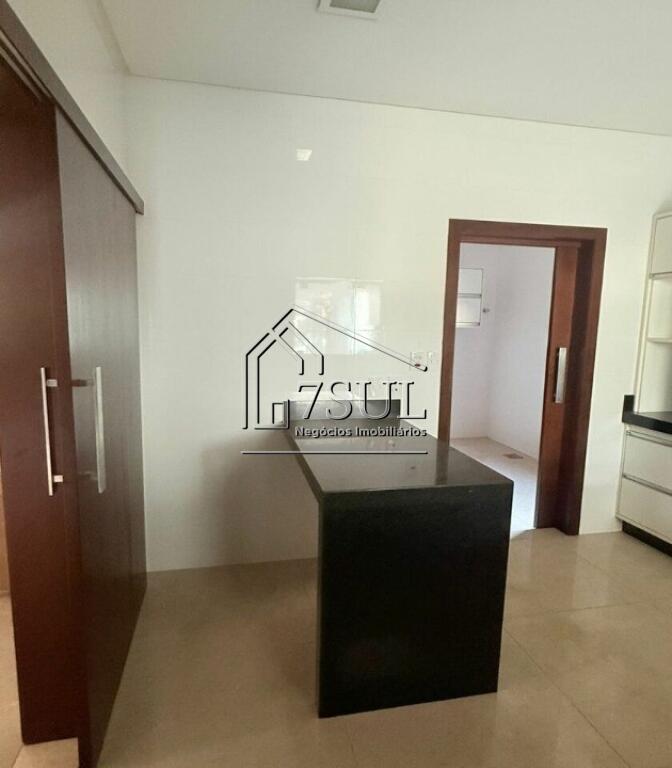 Casa, 3 quartos, 249 m² - Foto 16