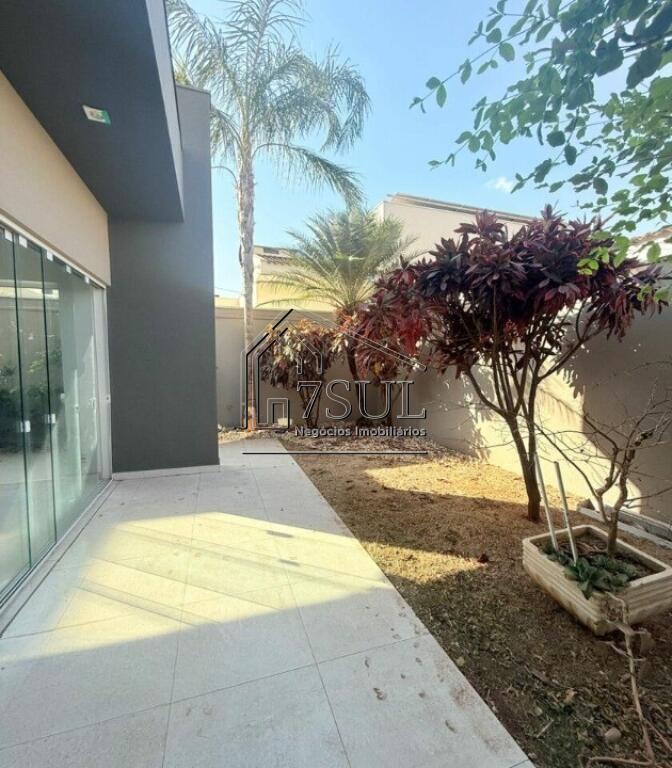 Casa, 3 quartos, 249 m² - Foto 27