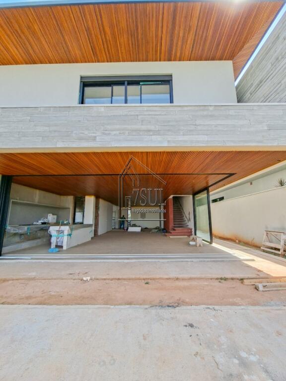 Casa, 4 quartos, 657 m² - Foto 1