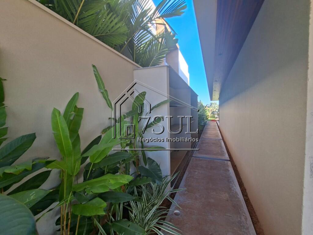 Casa, 4 quartos, 657 m² - Foto 21