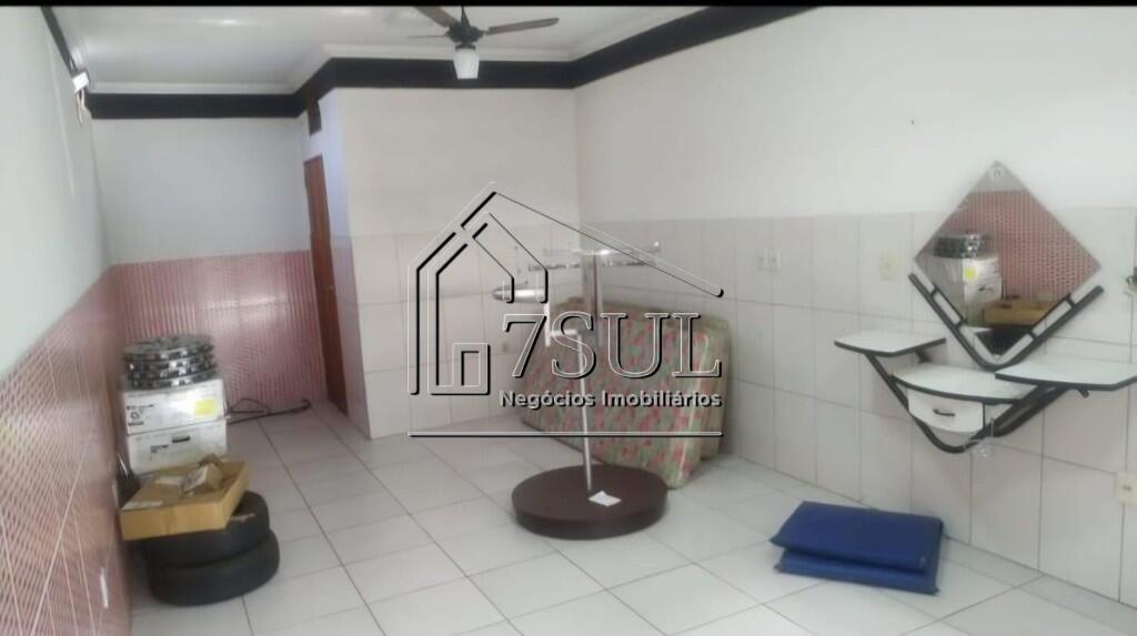 Casa, 3 quartos, 330 m² - Foto 13