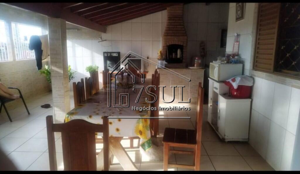 Casa, 3 quartos, 330 m² - Foto 3