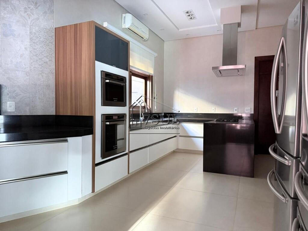 Casa, 3 quartos, 600 m² - Foto 13