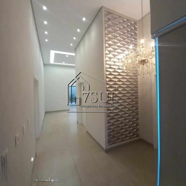 Casa, 3 quartos, 211 m² - Foto 2
