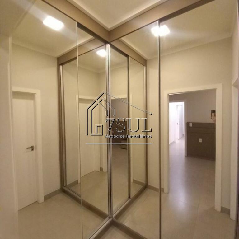 Casa, 3 quartos, 211 m² - Foto 7