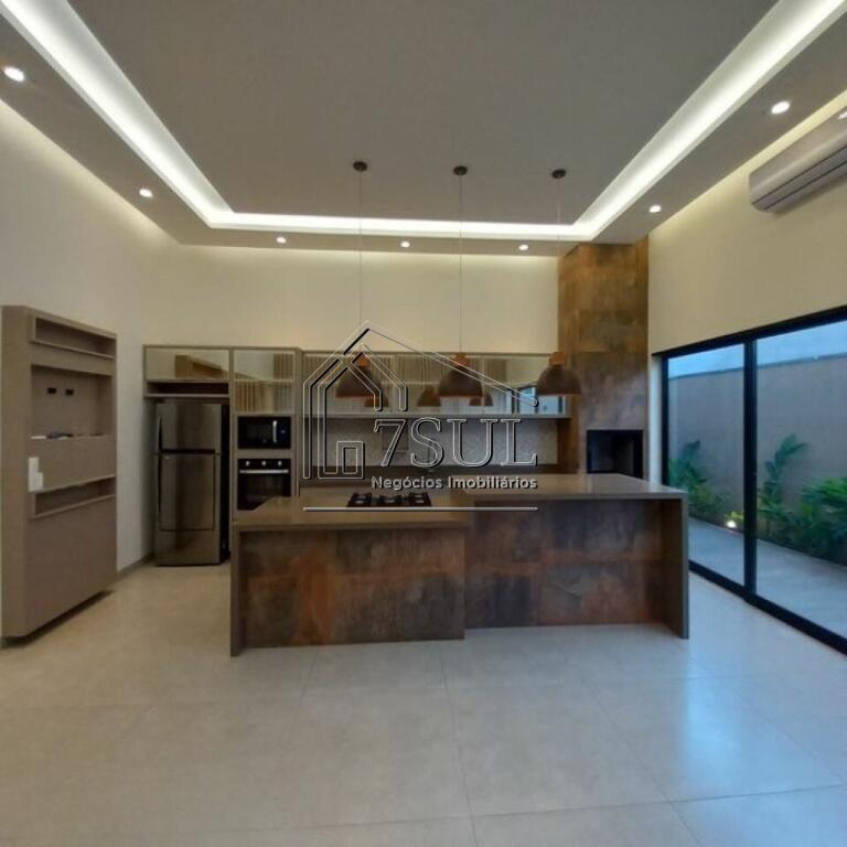 Casa, 3 quartos, 211 m² - Foto 13