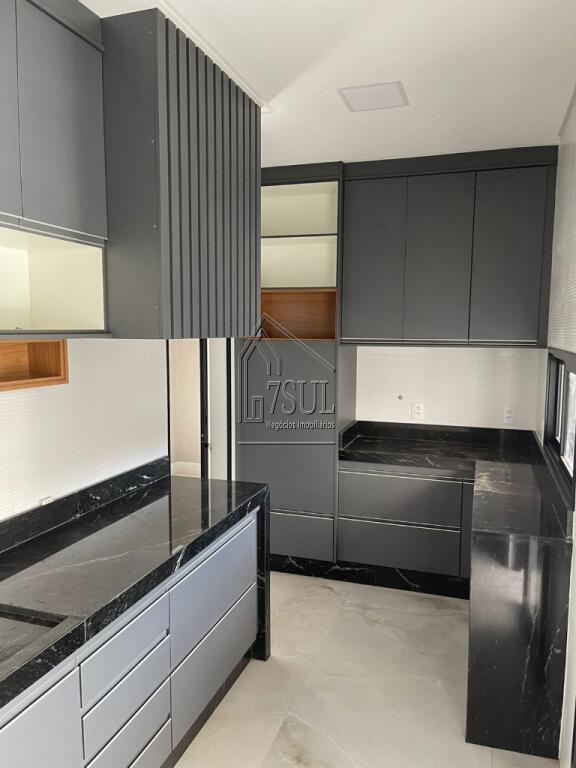 Casa, 3 quartos, 280 m² - Foto 4