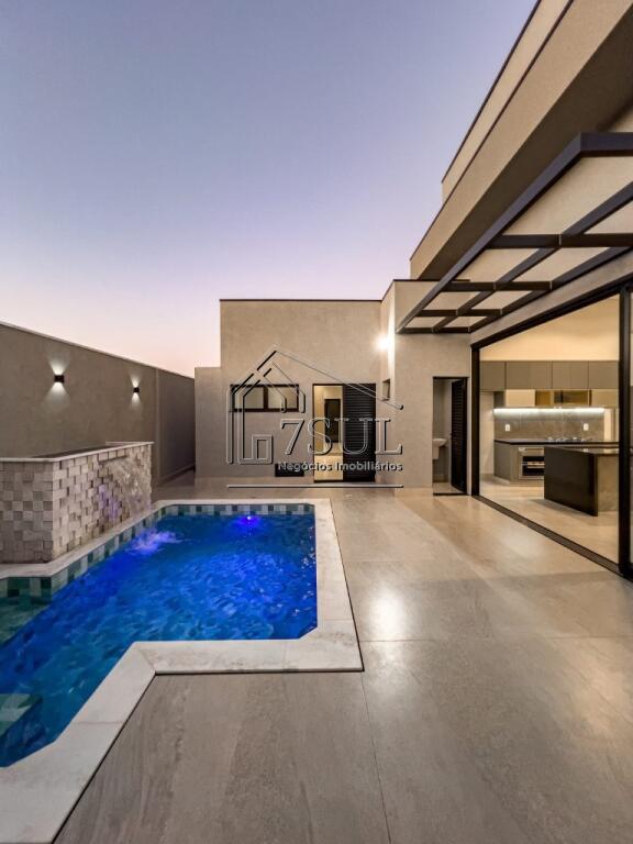 Casa, 3 quartos, 156 m² - Foto 1