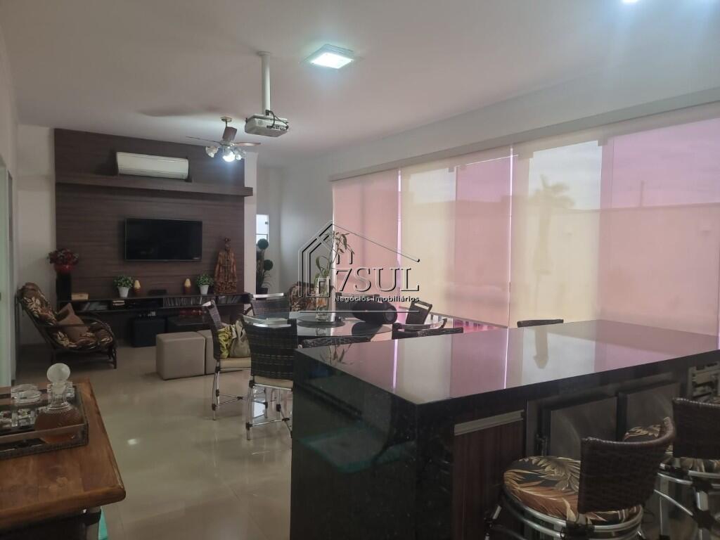 Casa, 3 quartos, 243 m² - Foto 9