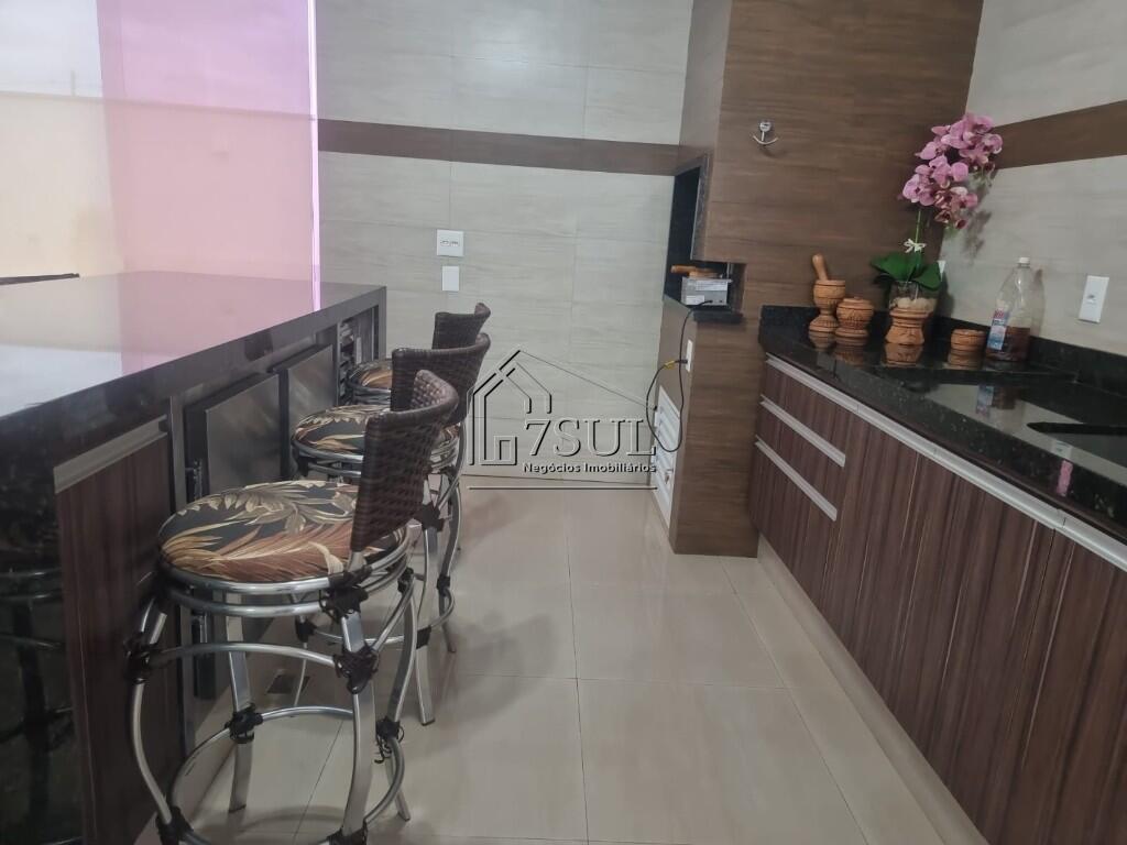 Casa, 3 quartos, 243 m² - Foto 11