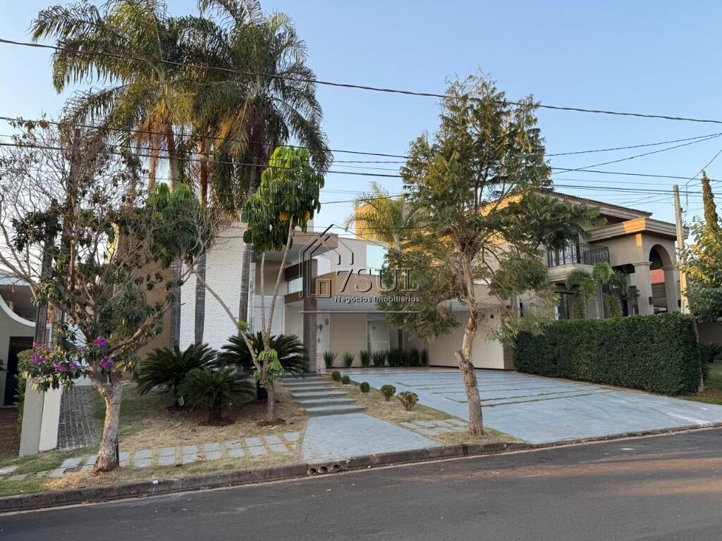 Casa, 4 quartos, 338 m² - Foto 1