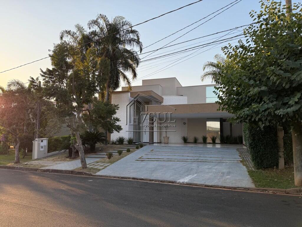 Casa, 4 quartos, 338 m² - Foto 2