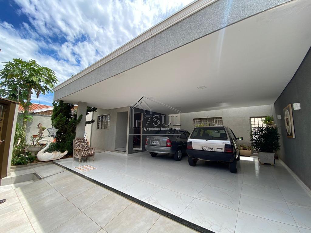 Casa, 3 quartos, 235 m² - Foto 2