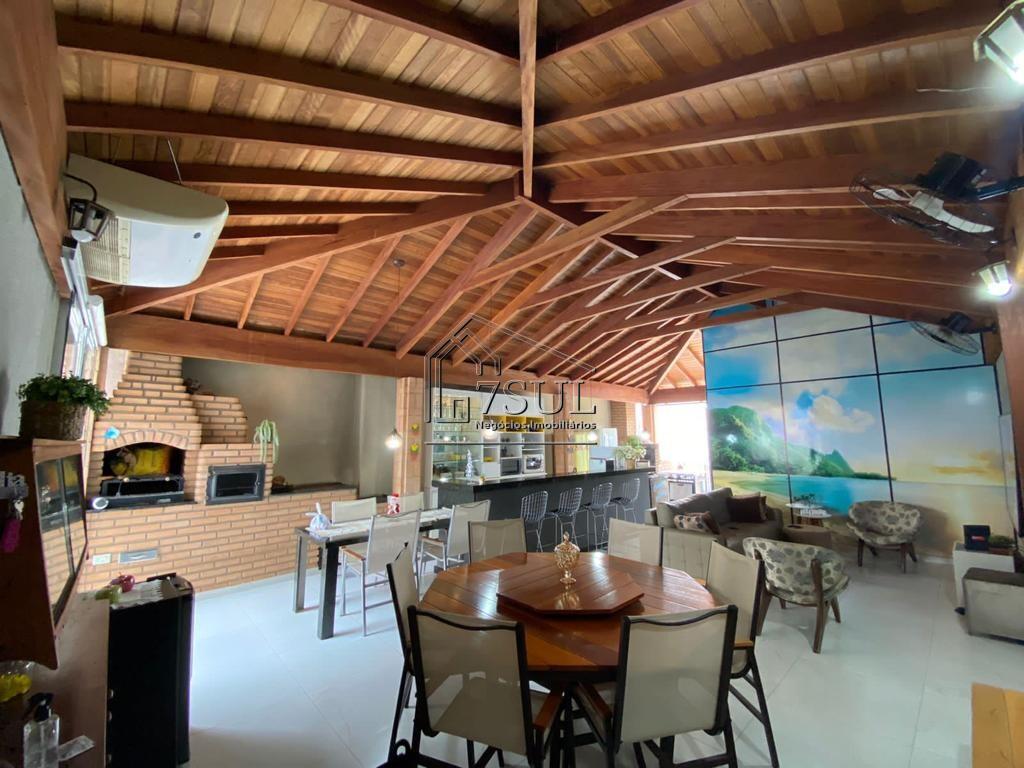 Casa, 3 quartos, 235 m² - Foto 4