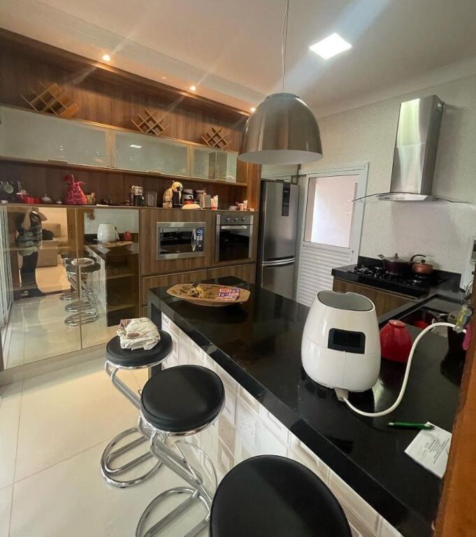 Casa, 3 quartos, 230 m² - Foto 6
