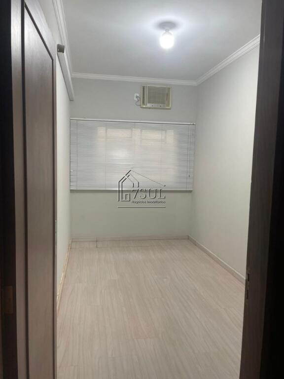 Casa, 4 quartos, 300 m² - Foto 23