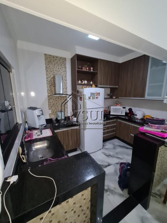 Casa, 3 quartos, 206 m² - Foto 6