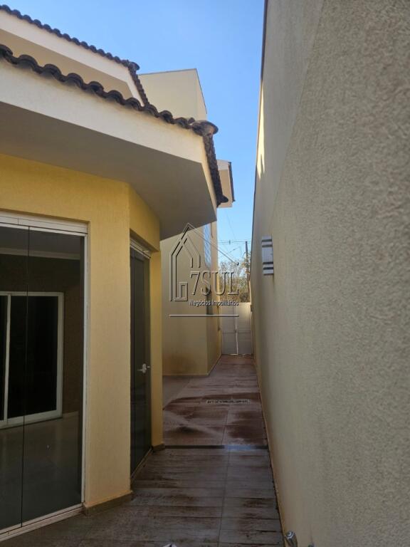 Casa, 4 quartos, 340 m² - Foto 3