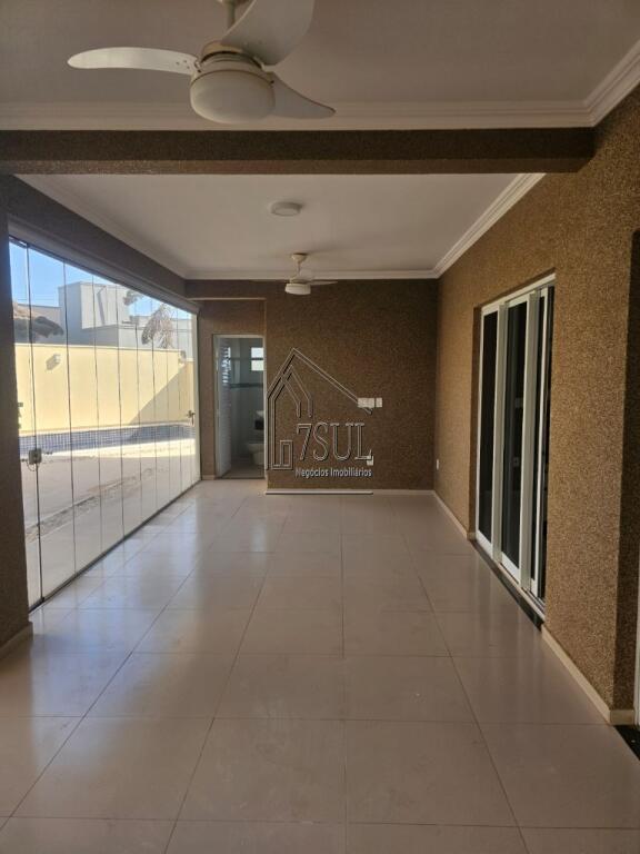 Casa, 4 quartos, 340 m² - Foto 19