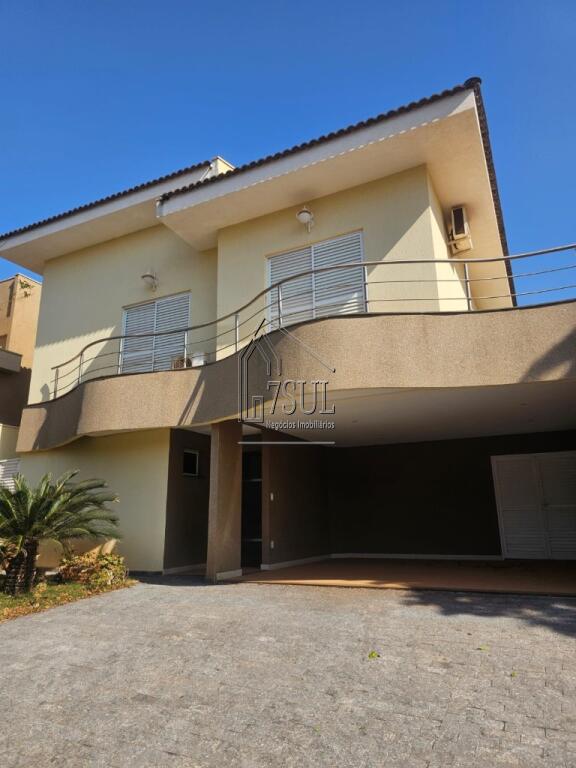 Casa, 4 quartos, 340 m² - Foto 1